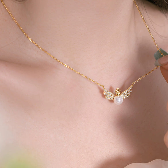 Wholesale Women's S925 Sterling Silver Necklace With Crown Wings Design And Zircon Inlaid Electroplated