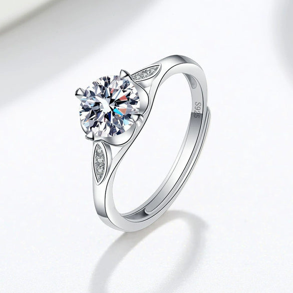 Wholesale Women's S925 Sterling Silver Ring With Geometric Design And Electroplating Treatment