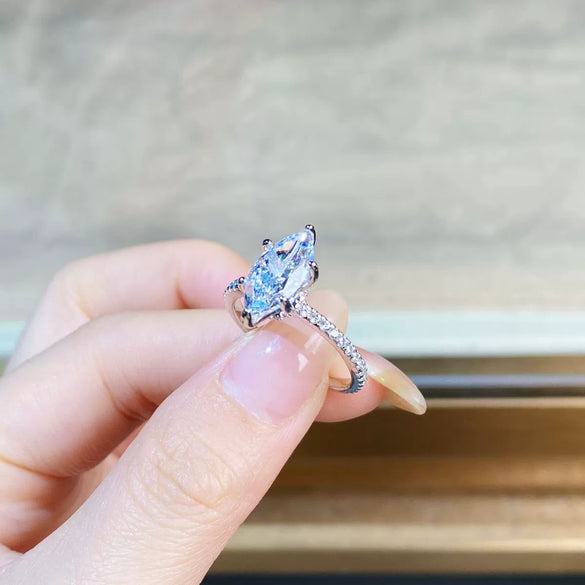 Wholesale Women's S925 Sterling Silver Ring With Geometric Style Rhombus Pattern Ice Flower Cut And High Carbon Diamond