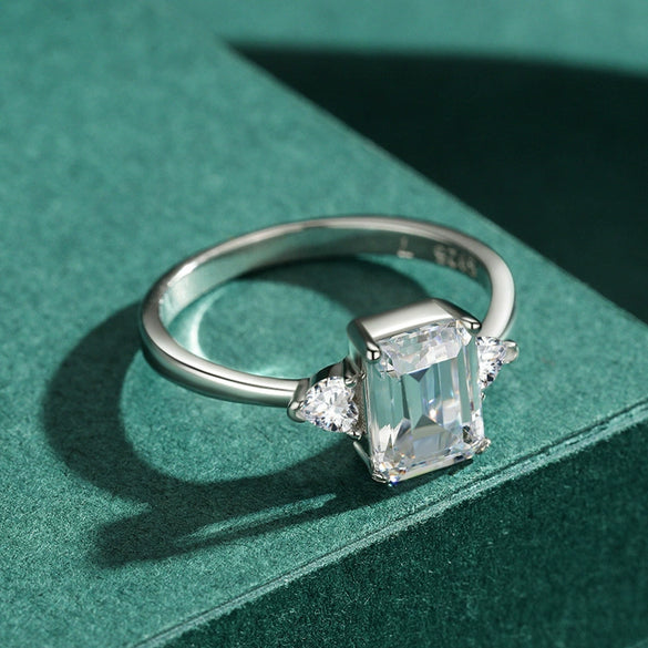 Wholesale Women's S925 Sterling Silver Ring With Zircon Geometric Style