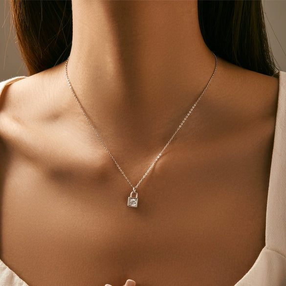 Wholesale Women's S925 Sterling Silver Romantic Couple Lock Necklace With Diamond Treatment And Light Luxury Style