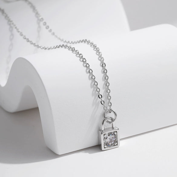 Wholesale Women's S925 Sterling Silver Romantic Couple Lock Necklace With Diamond Treatment And Light Luxury Style