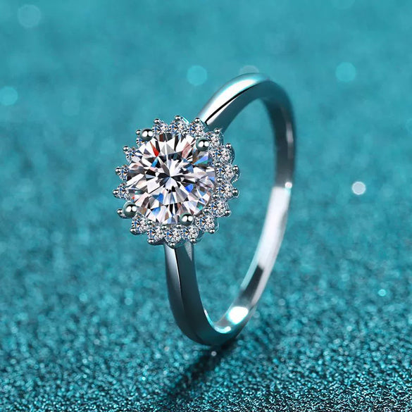 Wholesale Women's S925 Sterling Silver Sunflower Moissanite Ring With Electroplating