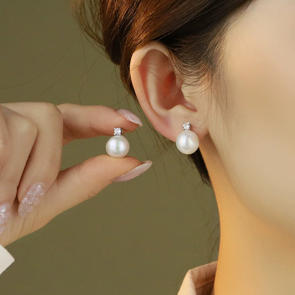 Wholesale Women's 925 Silver Freshwater Pearl Geometric Style Earrings Set With Pearls