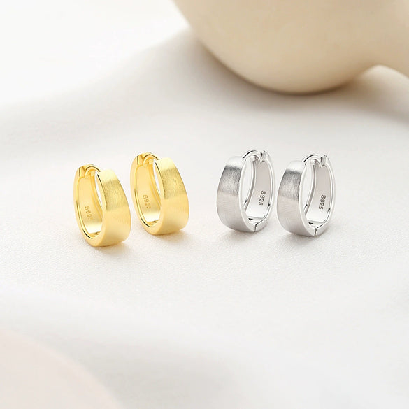 Wholesale Women's 925 Silver Geometric Matte Flower Simple Wide Electroplated Earrings