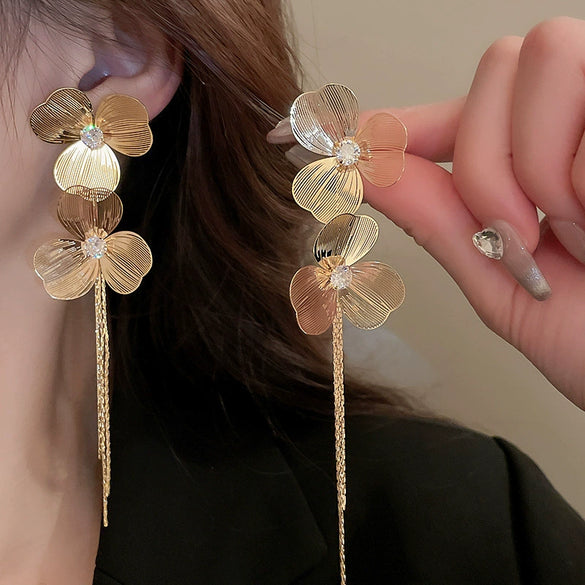 Wholesale Women's Silver Needle Hollow Flower Tassel Earrings With Real Gold Electroplating Zircon Star Pattern