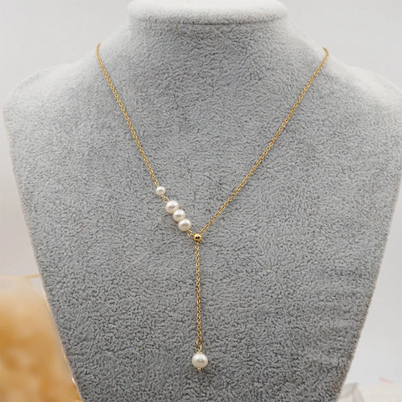 Wholesale Women's Simple Adjustable Clavicle Chain Necklace With Freshwater Pearl And Geometric Pattern Titanium Steel Accessories