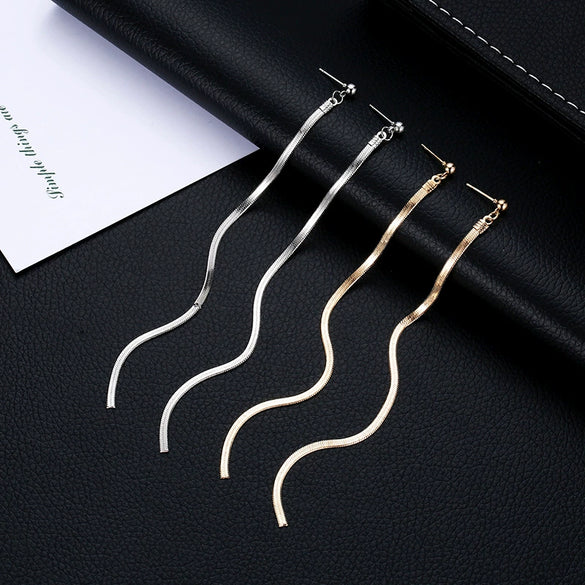 Wholesale Women's Simple Atmosphere Long Chain Tassel Earrings Alloy Geometric Electroplated