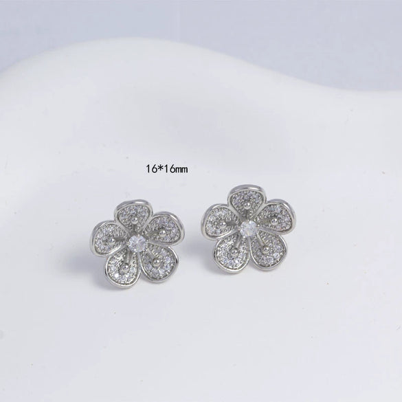 Wholesale Women's Simple Fashion Flower Shape Copper Diamondencrusted Electroplated Earrings