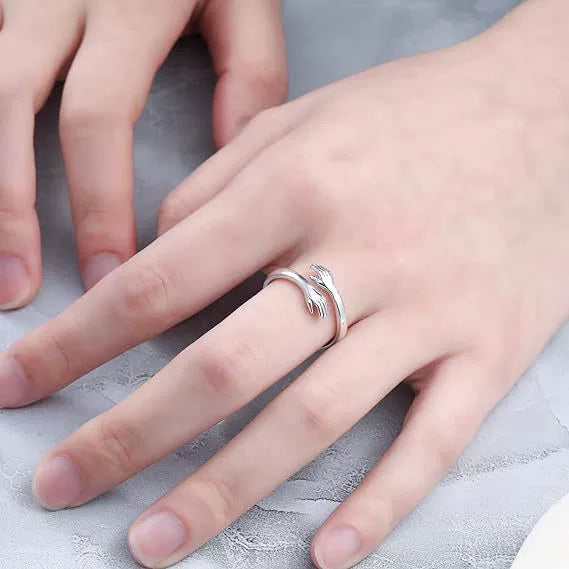 Wholesale Women's Simple Fashion Geometric 925 Sterling Silver Hug Ring With Electroplating