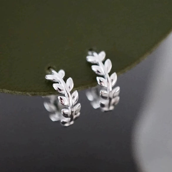 Wholesale Women's Simple Fresh Pastoral Style Copper Leaf Earrings With Electroplating