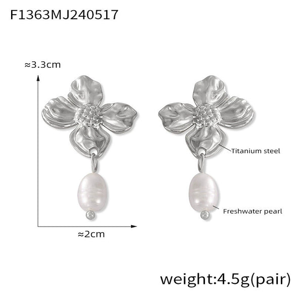 Wholesale Women's Simple Fresh Water Pearl Flower Titanium Steel Earrings With Electroplating Design