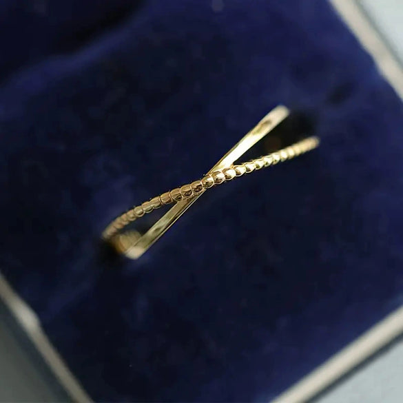 Wholesale Women's Simple Geometric Copper Ring With Cross Line Design And Electroplating