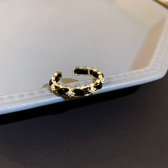Wholesale Women's Simple Geometric Inlaid Zircon Copper Ring
