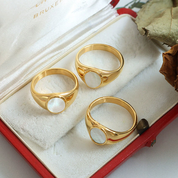 Wholesale Women's Simple Geometric Inlay Natural White Seashells 316L Stainless Steel Gold Plated Ring Jewelry