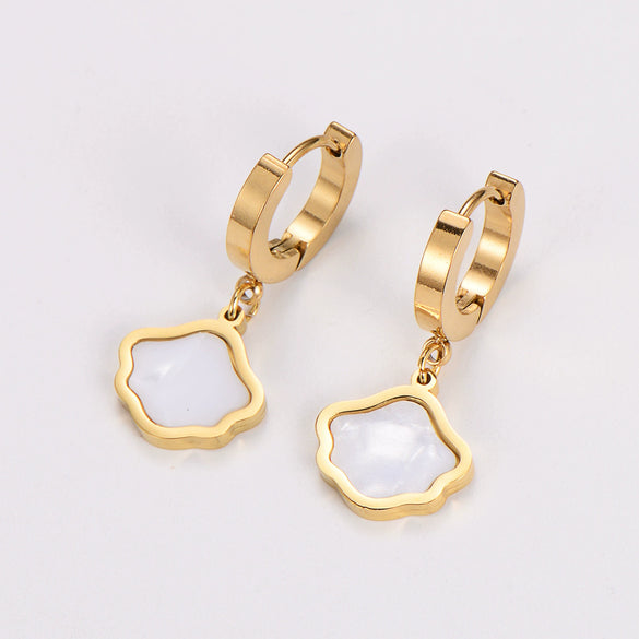 Wholesale Women's Simple Geometric Stainless Steel Electroplated Earrings In Heart And Maple Leaf Shapes