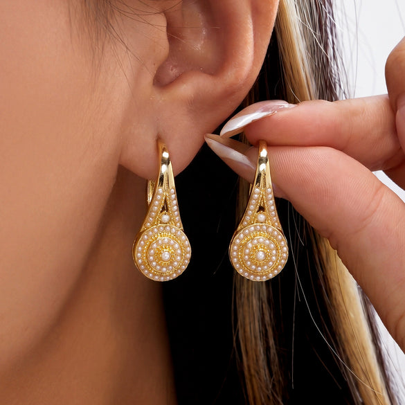 Wholesale Women's Simple Geometric Star Copper Electroplated Earrings
