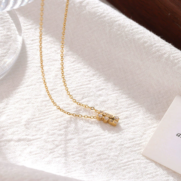 Wholesale Women's Simple Geometric Titanium Steel Square Pendant Necklace With 16K Gold Electroplated And Zircon Inlaid O Word Chain