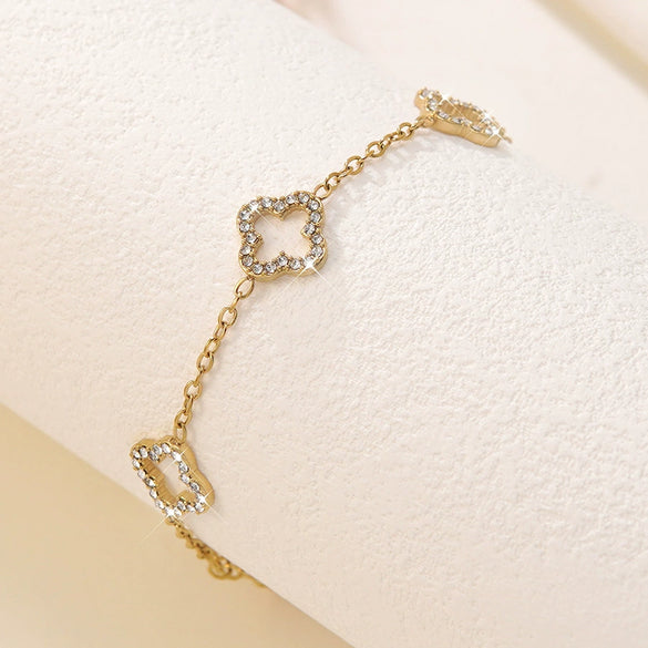 Wholesale Women's Simple Goldplated Stainless Steel Flower Fourleaf Clover Zircon Bracelet