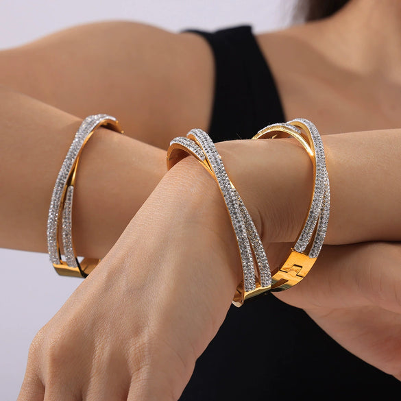 Wholesale Women's Simple Light Luxury Titanium Steel Double Row Star Drill Staggered Bracelet Gold Plated