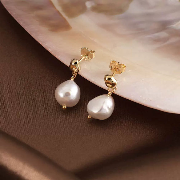 Wholesale Women's Simple Natural Light Luxury Geometric 925 Sterling Silver Freshwater Pearl Earrings With Electroplating