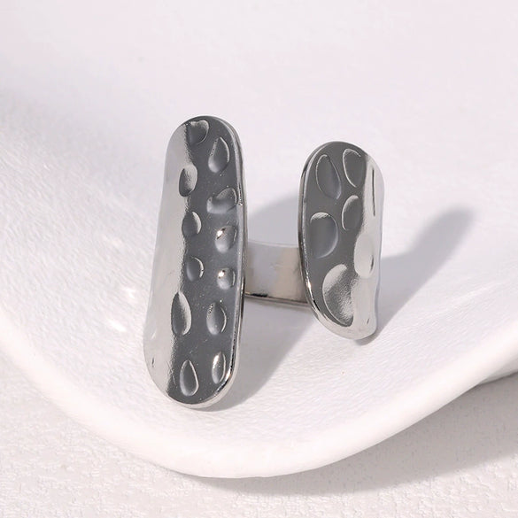 Wholesale Women's Simple Non Fading Light Luxury Geometric Opening Ring Made Of Stainless Steel With Electroplated Gold Finish