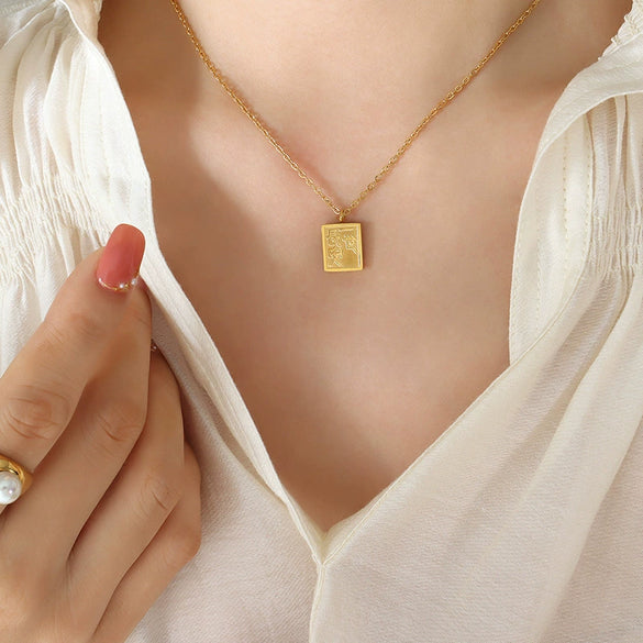 Wholesale Women's Simple Personality Square Titanium Steel Plated 18K Gold Pendant Necklace With Geometric Design
