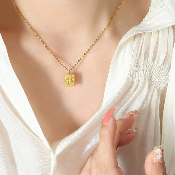 Wholesale Women's Simple Personality Square Titanium Steel Plated 18K Gold Pendant Necklace With Geometric Design