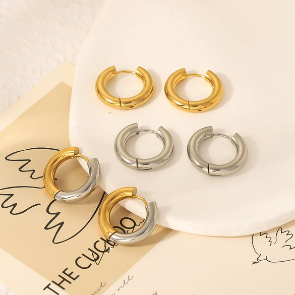 Wholesale Women's Simple Plain Hoop Earrings Stainless Steel With 18K Gold Vacuum Plating In Furnace Geometric Style