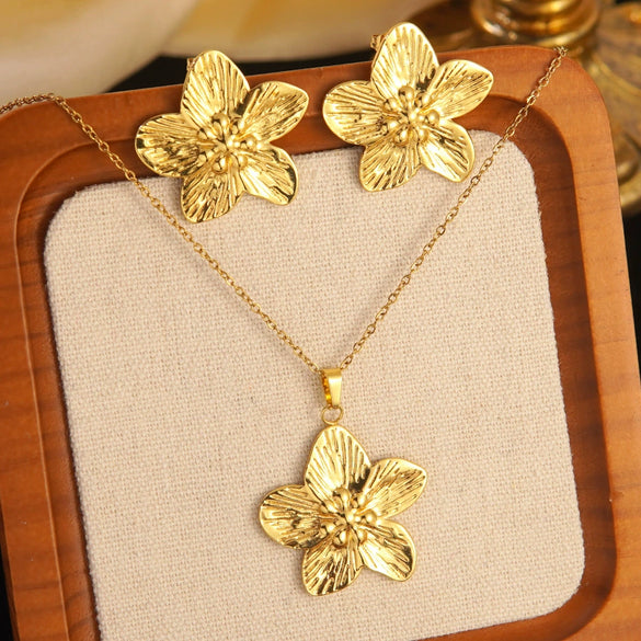 Wholesale Women's Simple Plants And Flowers Stainless Steel Electroplated Jewelry Set Including Necklace Earrings Ring And Bracelet