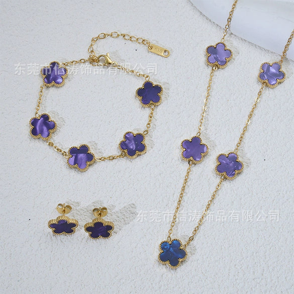 Wholesale Women's Simple Plants And Flowers Style Fiveflower Threepiece Set Necklace Earrings Bracelets 18K Titanium Steel Electroplated O Word Chain