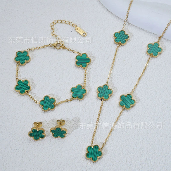 Wholesale Women's Simple Plants And Flowers Style Fiveflower Threepiece Set Necklace Earrings Bracelets 18K Titanium Steel Electroplated O Word Chain