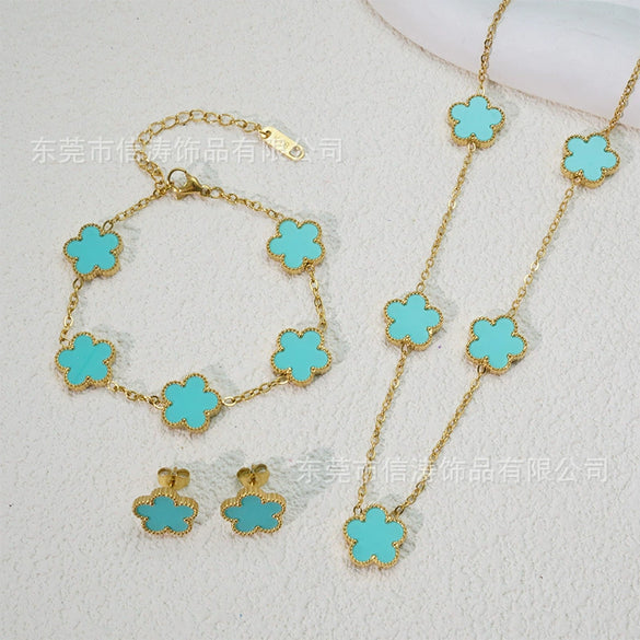 Wholesale Women's Simple Plants And Flowers Style Fiveflower Threepiece Set Necklace Earrings Bracelets 18K Titanium Steel Electroplated O Word Chain