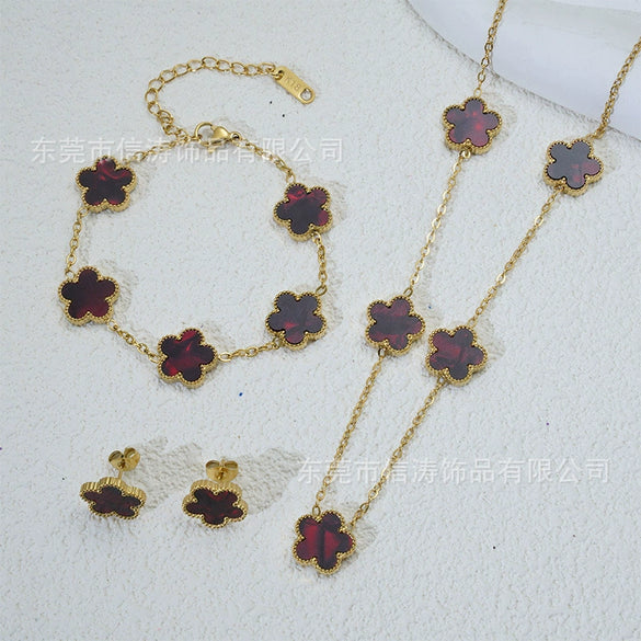 Wholesale Women's Simple Plants And Flowers Style Fiveflower Threepiece Set Necklace Earrings Bracelets 18K Titanium Steel Electroplated O Word Chain