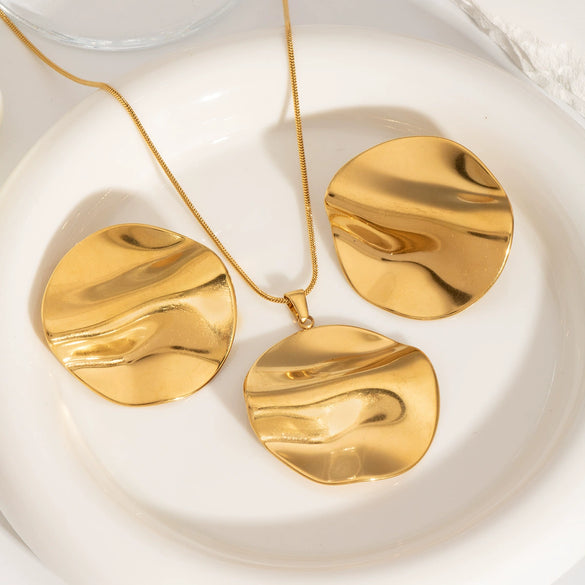 Wholesale Women's Simple Retro Stainless Steel Round Irregular Necklace And Earrings Set With Snake Bone Chain And Vacuum Real Gold Electroplating In Pvd Furnace
