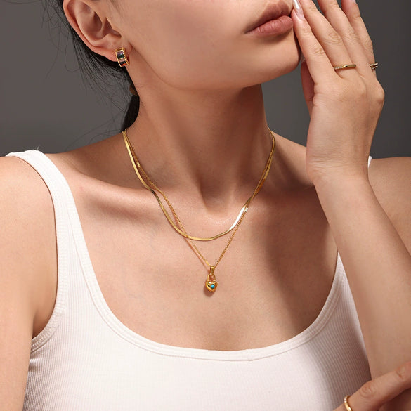 Wholesale Women's Simple 316L Stainless Steel Blue Turquoise Heart Geometric Pendant Clavicle Stacked Necklace 18K Gold Plated