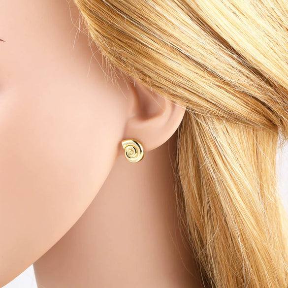 Wholesale Women's Simple Style Heartshaped Copper Earrings With Electroplating