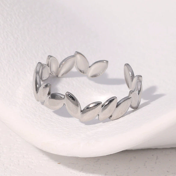 Wholesale Women's Simple Style Stainless Steel Electroplated Flower Shape Open Ring Hand Jewelry