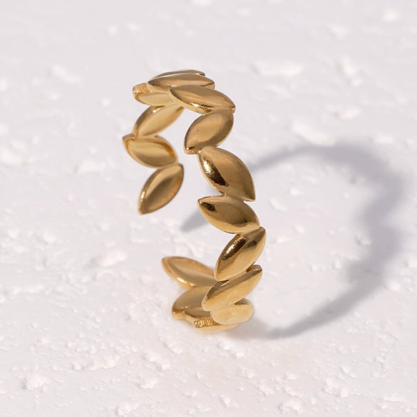 Wholesale Women's Simple Style Stainless Steel Electroplated Flower Shape Open Ring Hand Jewelry