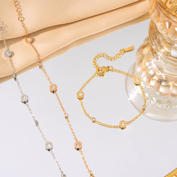 Wholesale Women's Simple Titanium Steel Bracelet With Roman Numeral Diamond Encrusted And Electroplating Design