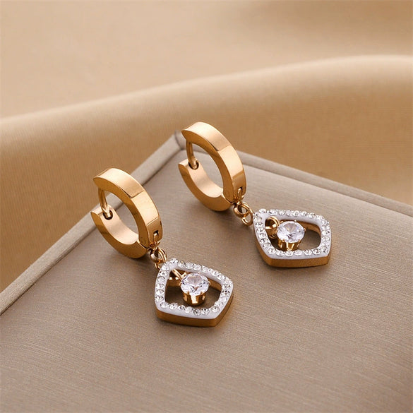 Wholesale Women's Simple Titanium Steel Diamond Geometric Stud Earrings With Electroplating