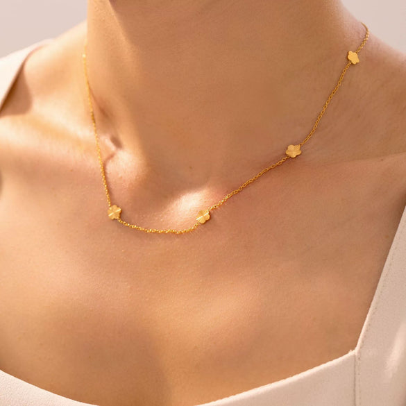 Wholesale Women's Small Flower Clavicle Chain Titanium Steel With 18K Gold Plated Electroplating Geometric Design