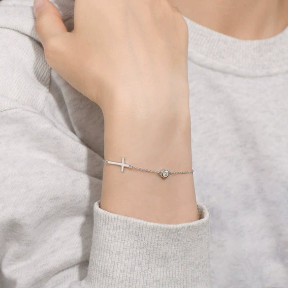 Wholesale Women's Small Fresh Geometric Moissanite 925 Sterling Silver Bracelet With Electroplating