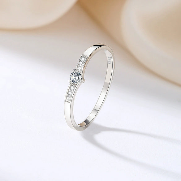 Wholesale Women's Small Fresh Geometric S925 Sterling Silver Ring With Electroplating