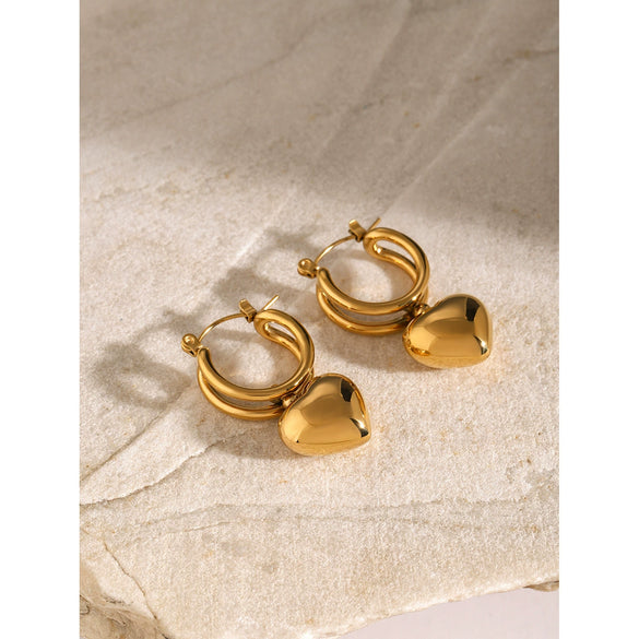 Wholesale Women's Smooth Heart Shaped Earrings In 18K Gold Plated Stainless Steel With Sliding Love Pendant And Electroplating Treatment