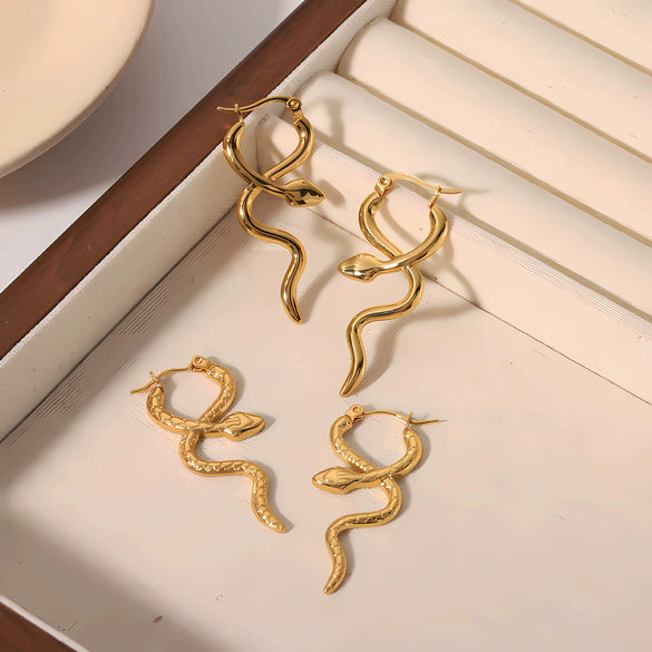 Wholesale Women's Snakeshaped Titanium Steel And Stainless Steel Ear Buckle Earrings With Animal Zodiac Pattern And Electroplating Treatment