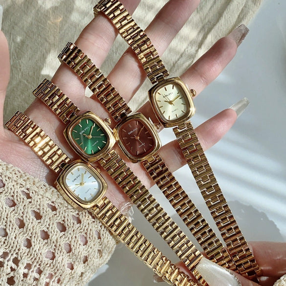 Wholesale Women's Square Quartz Watch With Alloy Case And Stainless Steel Strap And Buckle Exquisite Retro Medieval Style