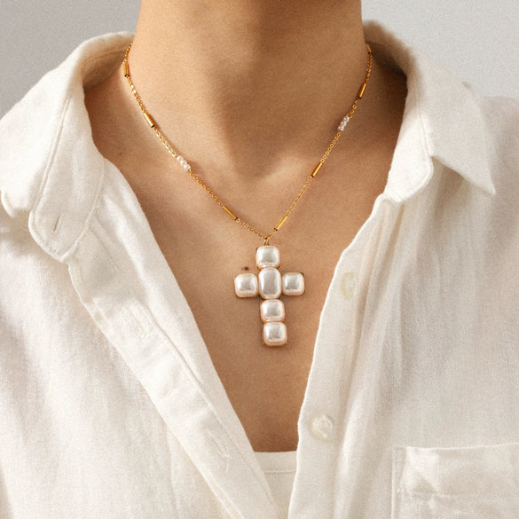 Wholesale Women's Stainless Steel And Artificial Pearl Geometric Cross Necklace Handmade Beaded Chain Inlaid With Pearls