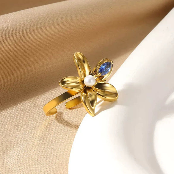 Wholesale Women's Stainless Steel And Imitation Pearl Ring With Bow And Heart Shape Electroplated Design