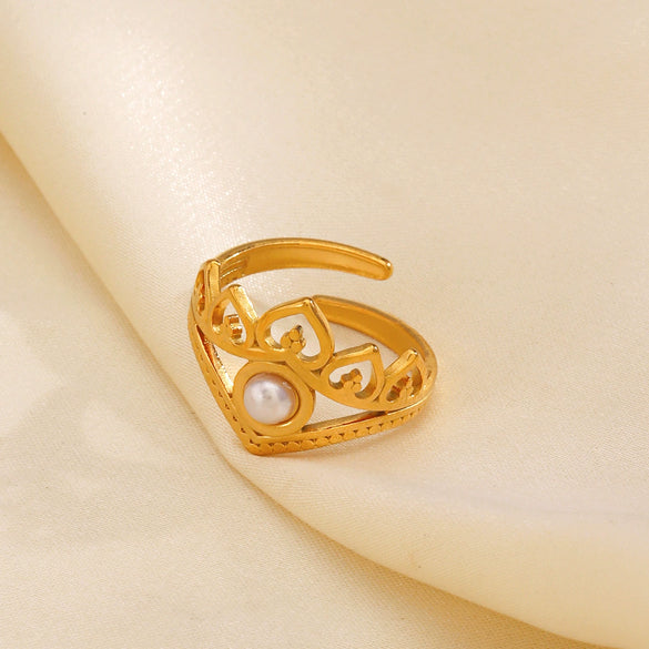 Wholesale Women's Stainless Steel And Pearl Crown Ring With Electroplating